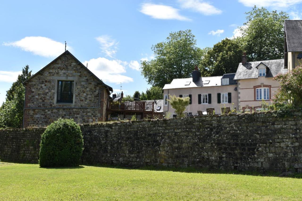 Charming Self Contained Gites- Mortain- Le Moulin De La Porte Le Neufbourg Extérieur photo