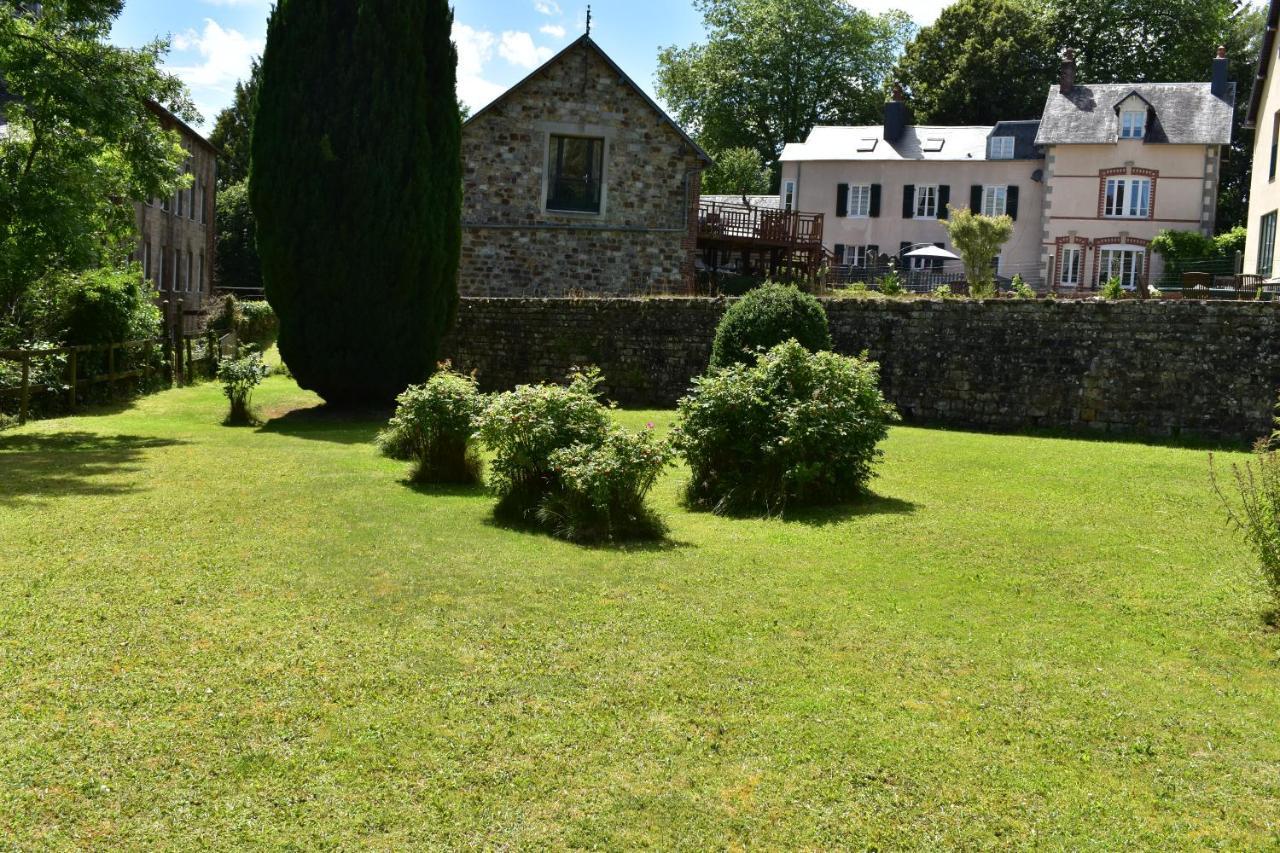Charming Self Contained Gites- Mortain- Le Moulin De La Porte Le Neufbourg Extérieur photo
